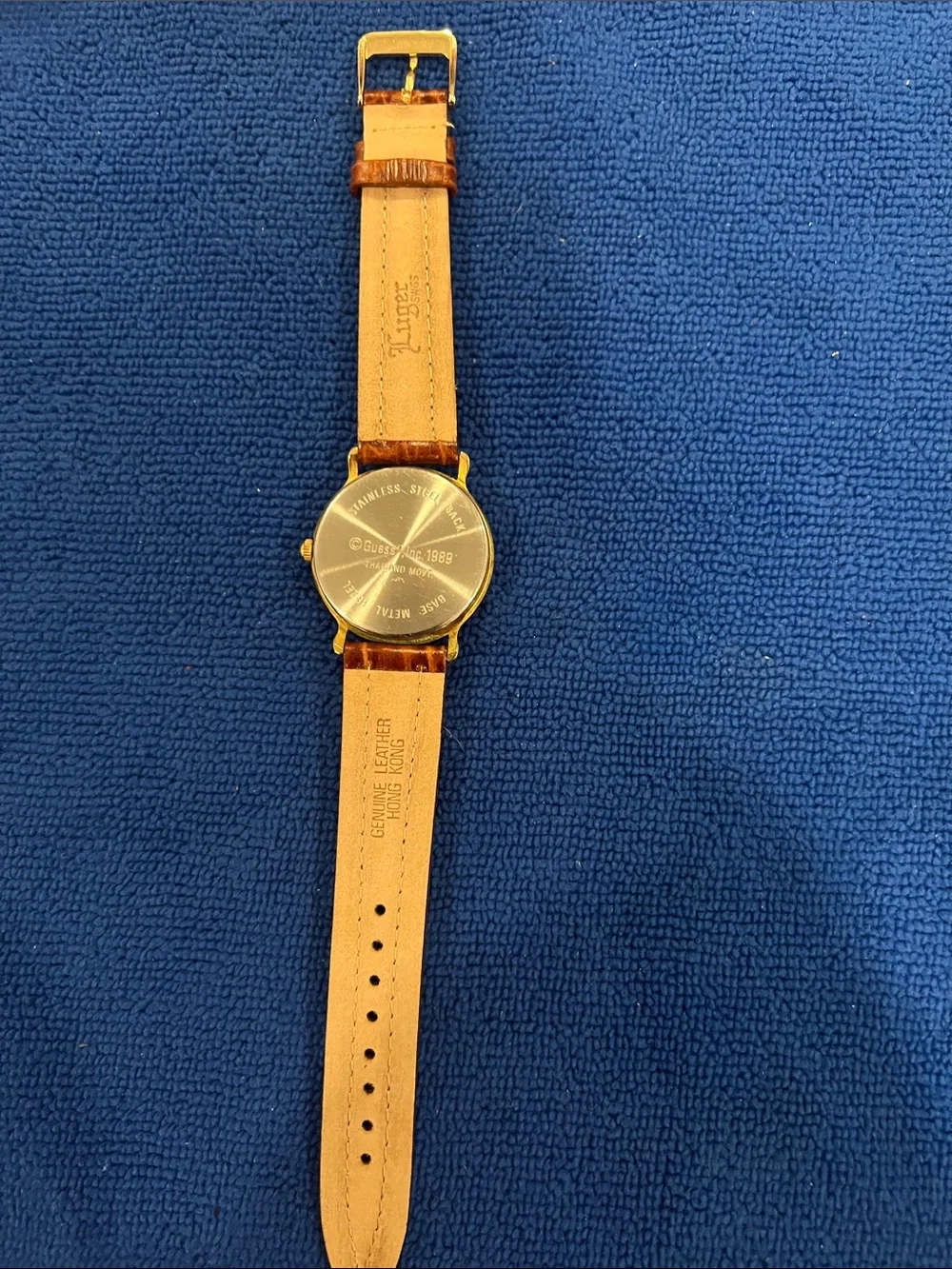 Vintage Guess Gold-Tone Case Watch with Black Dial and Brown Leather Strap